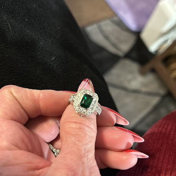 Ring - Picture 5 of 5